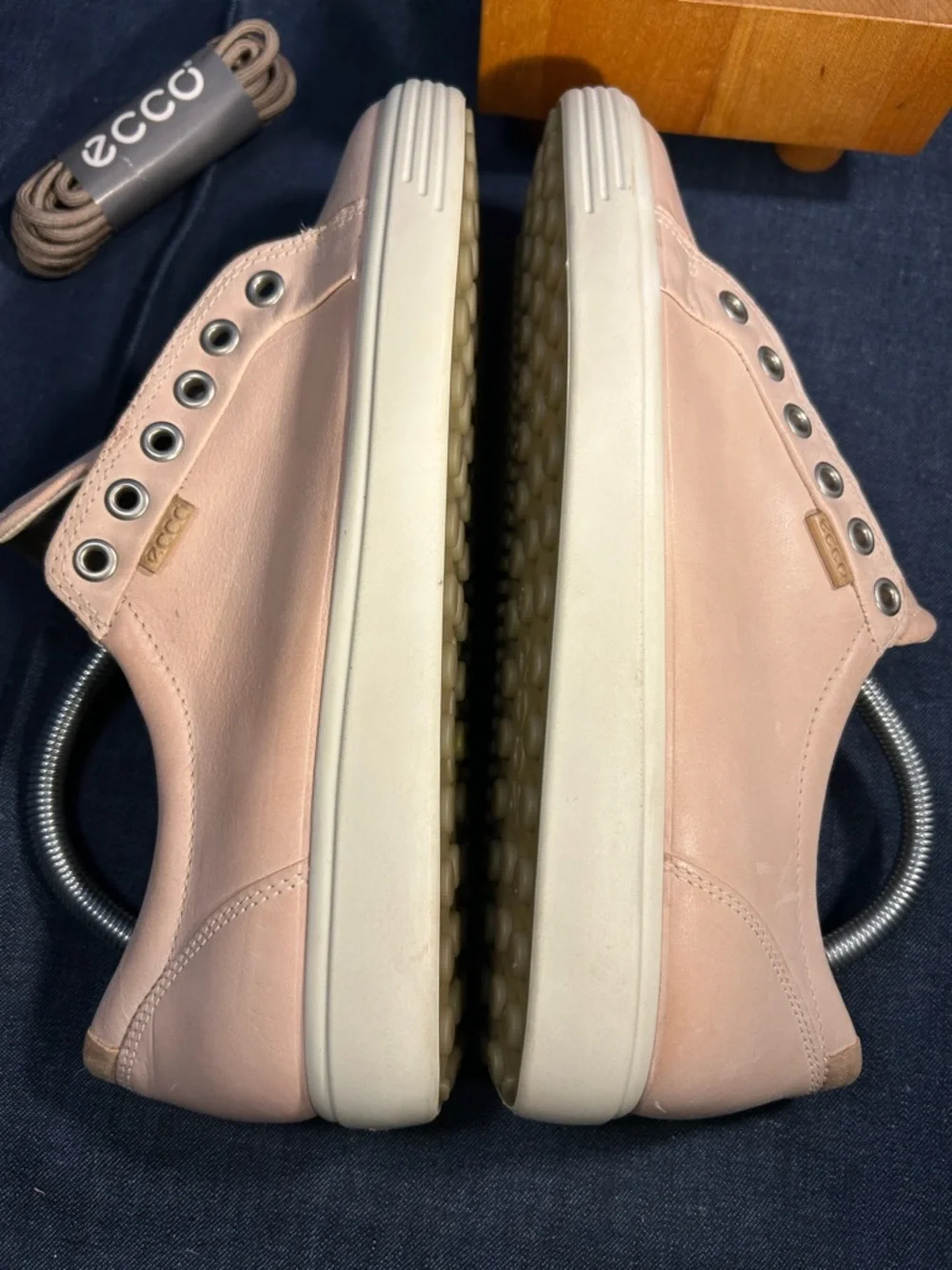 Ecco buttery leather soft lace up sneakers 5